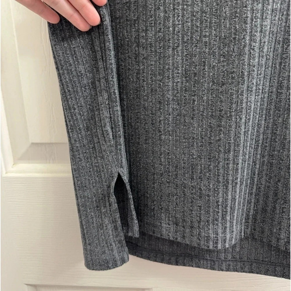 Apt. 9 Pencil Skirt Solid Gray Small Ribbed Knit Elastic Waist Pull On Body Con - Picture 3 of 6